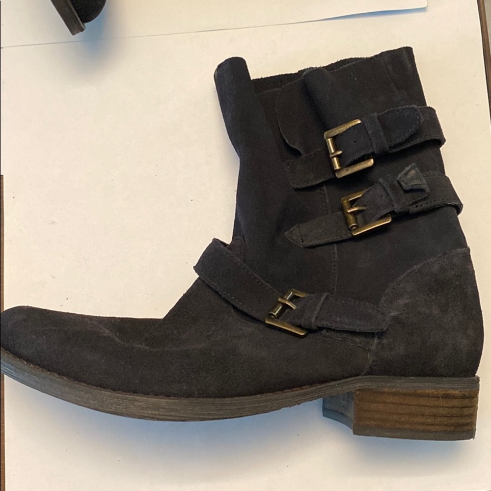 Steve Madden Barely Worn Suede Booties - image 3